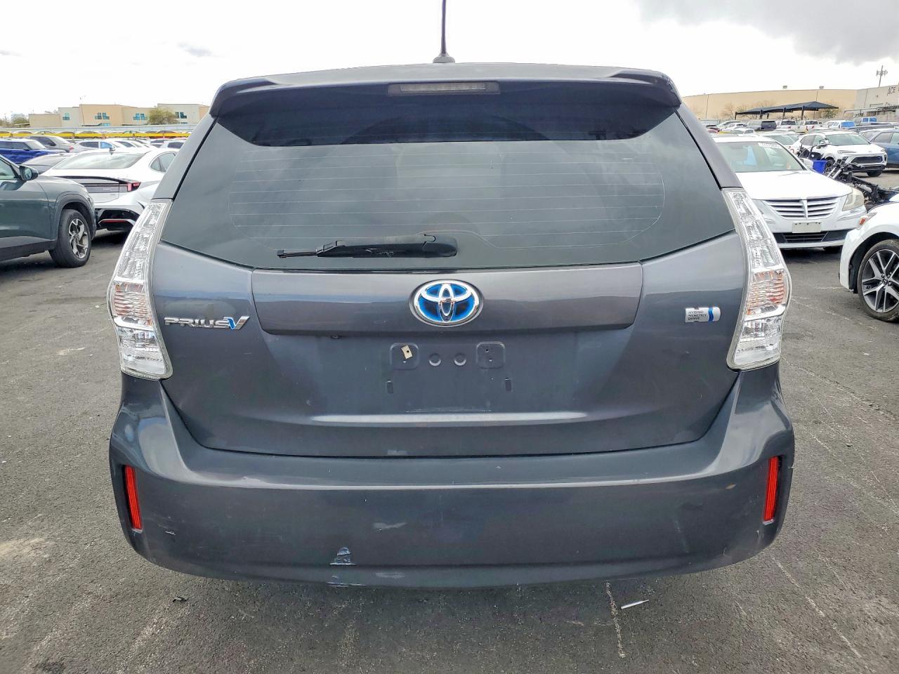 2012 Toyota Prius V Five - Image 6