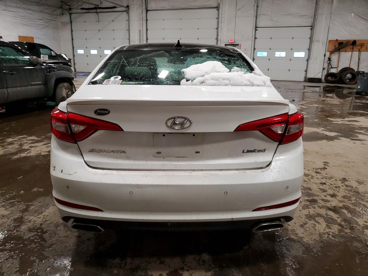 2015 Hyundai Sonata Limited - Image 6