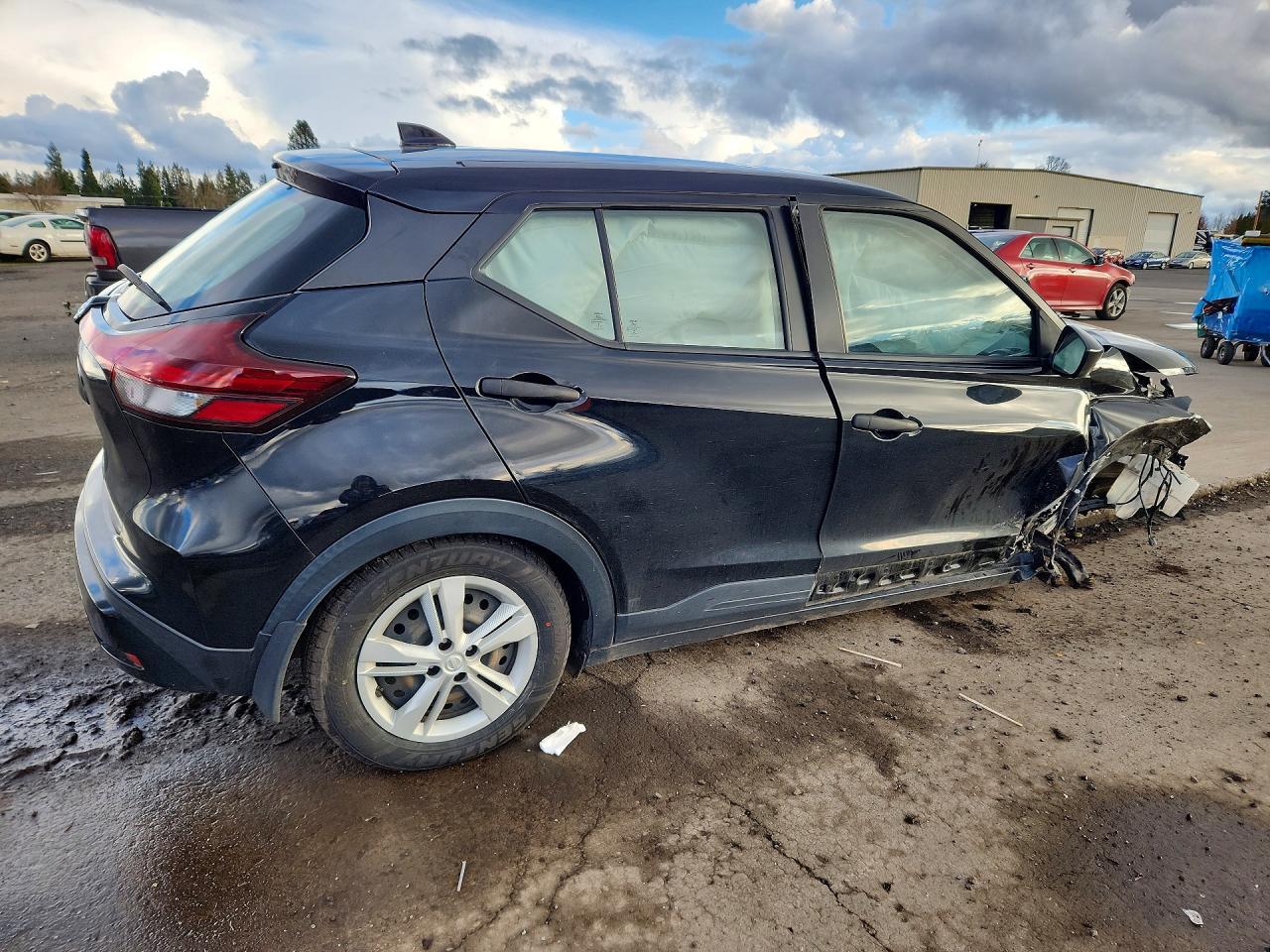2021 Nissan Kicks S - Фото 3