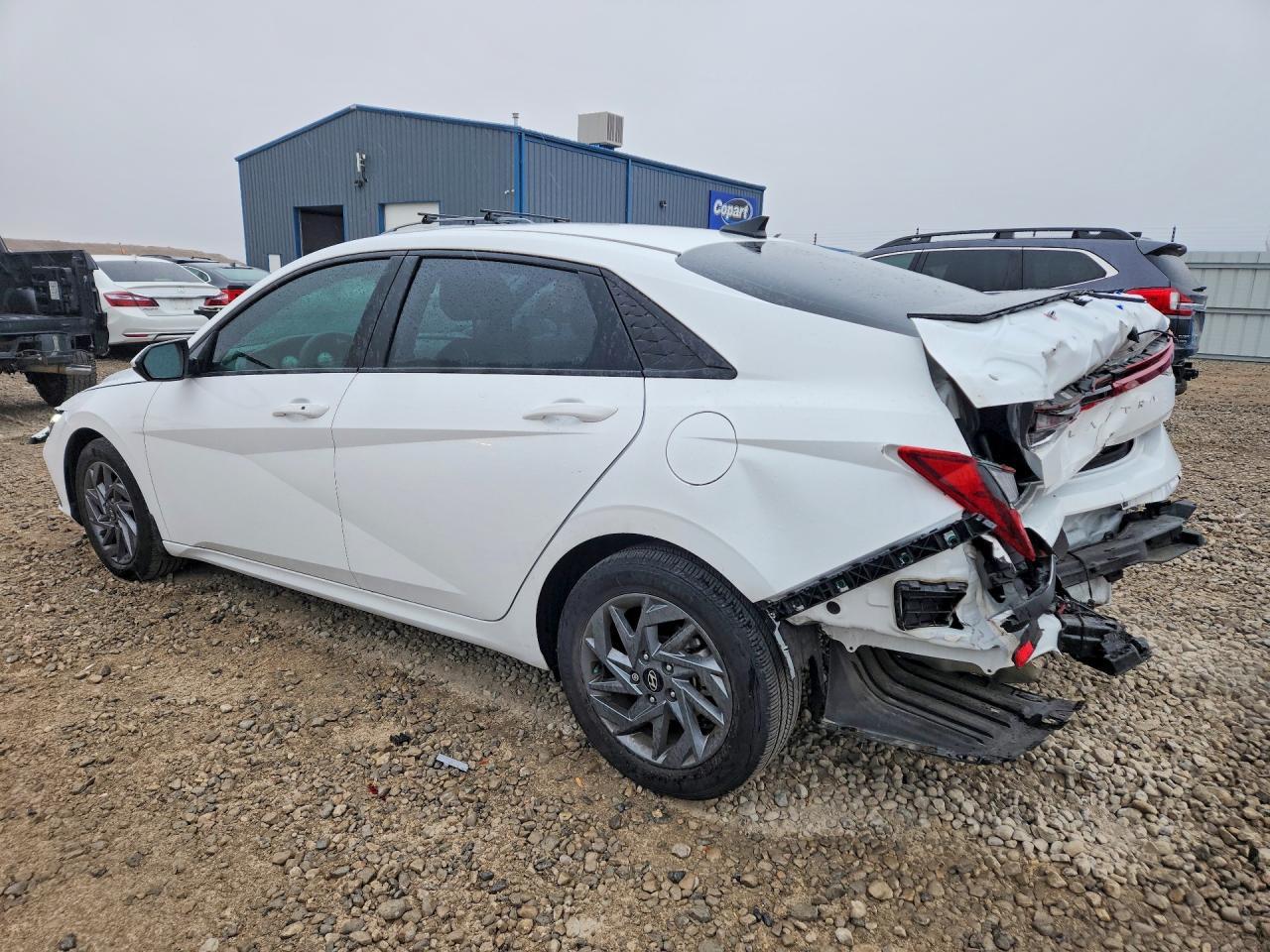 2024 Hyundai Elantra Sel - Image 2