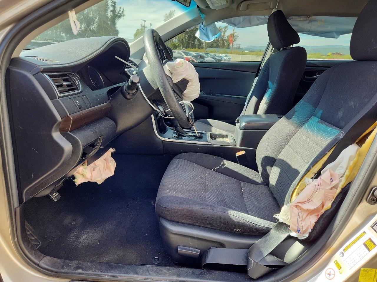 2017 Toyota Camry Le - Image 7