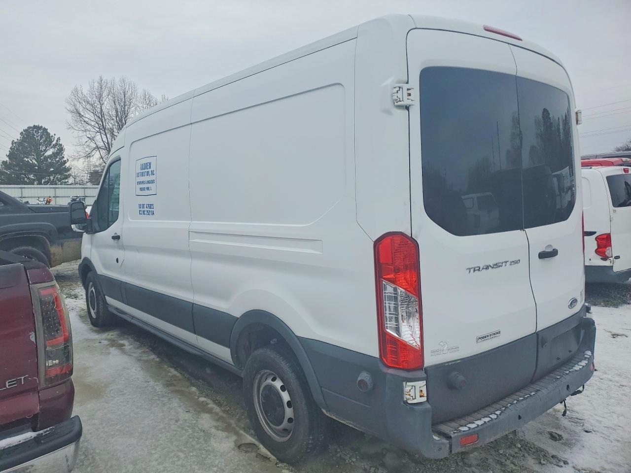 2016 Ford Transit 250 Delivery Van - Фото 2