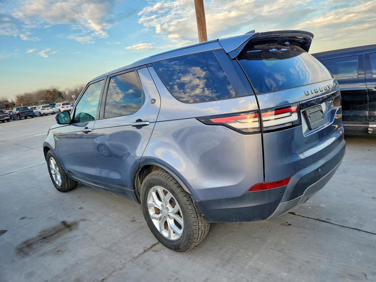 2020 Land Rover Discovery Se - Фото 2