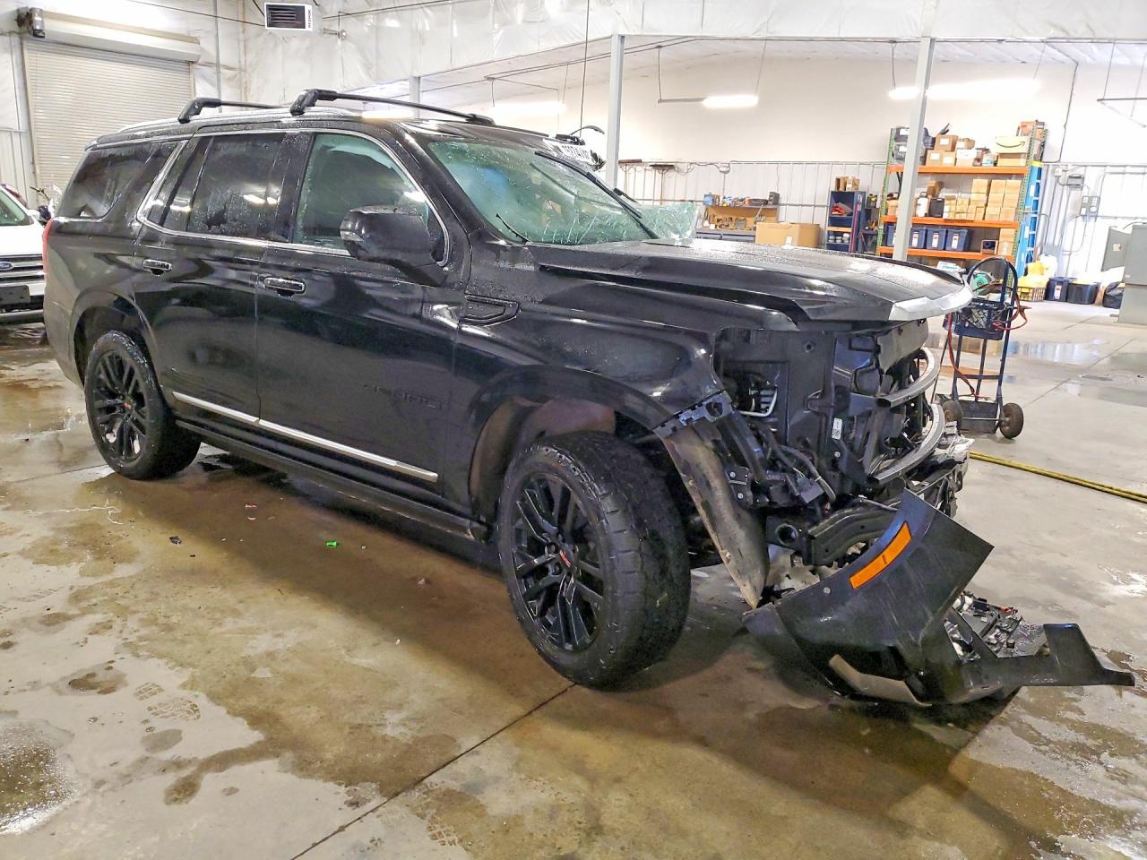 2025 GMC Yukon Denali - Фото 4
