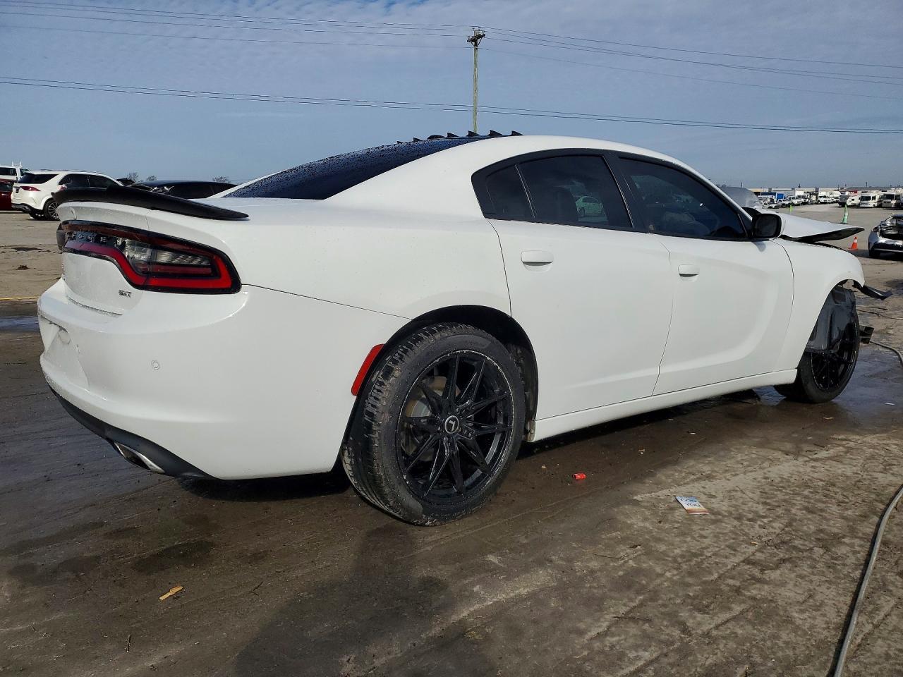 2020 Dodge Charger Sxt - Image 3