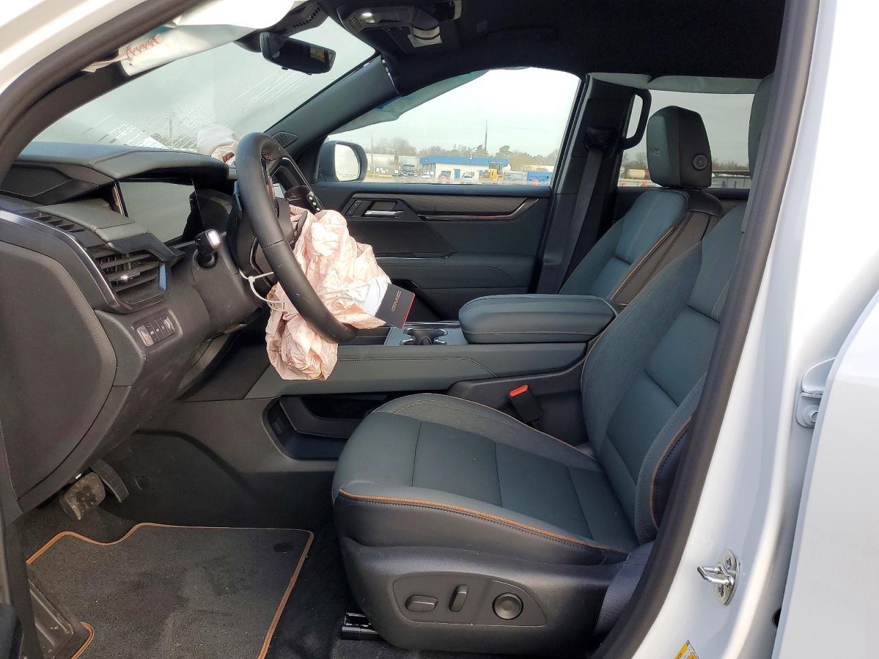 2026 GMC Acadia At4 - Фото 7