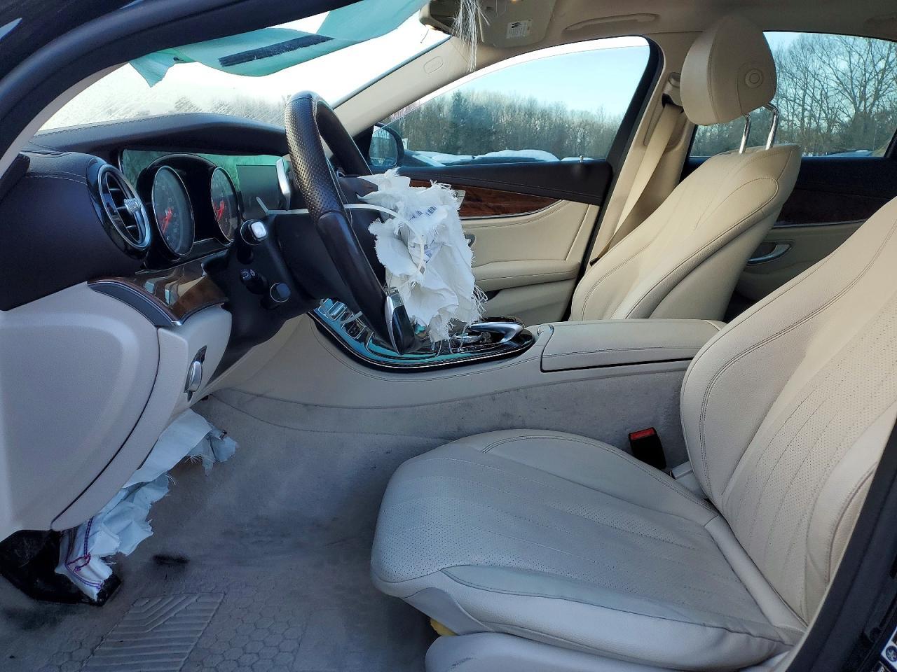 2018 Mercedes-Benz E 300 4Matic - Фото 7