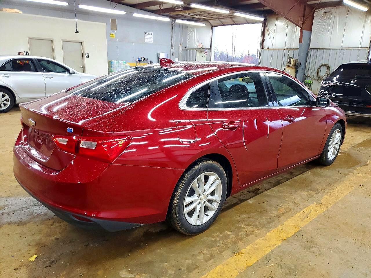 2017 Chevrolet Malibu Hybrid - Image 3