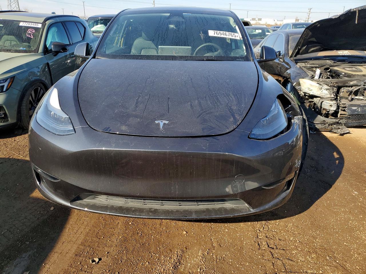 2024 Tesla Model Y - Image 5