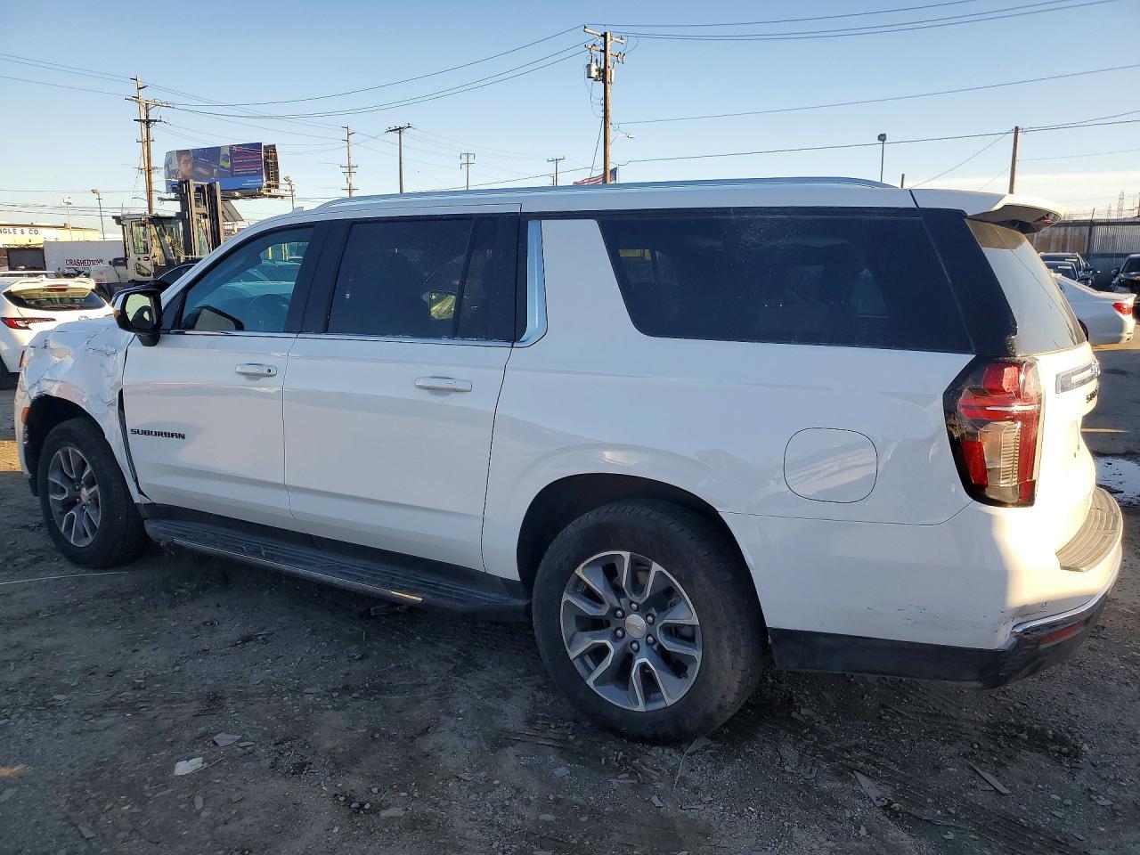 2024 Chevrolet Suburban K1500 Ls - Фото 2