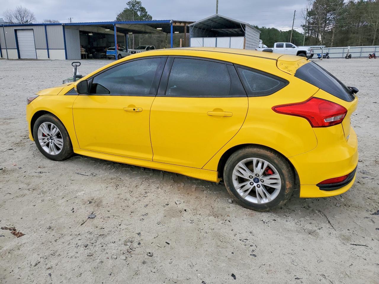 2017 Ford Focus St - Image 2