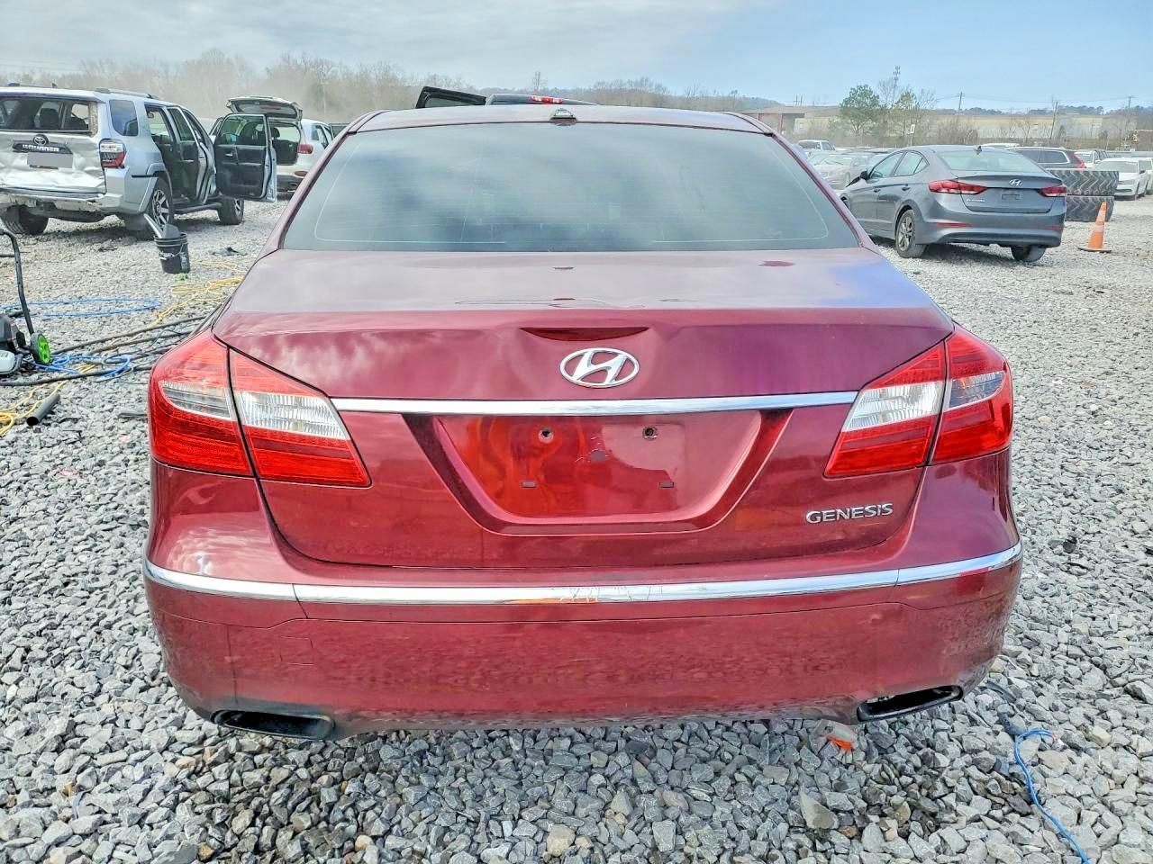 2012 Hyundai Genesis 3.8L V6 - Image 6