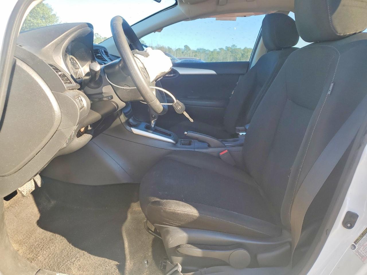 2019 Nissan Sentra S - Фото 7
