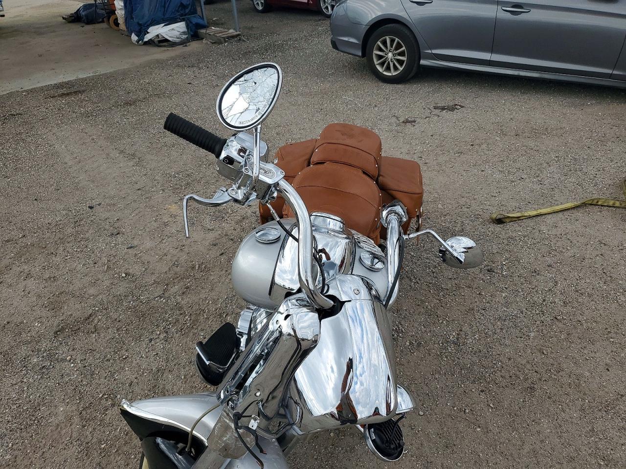 2016 Indian Chief - Image 5