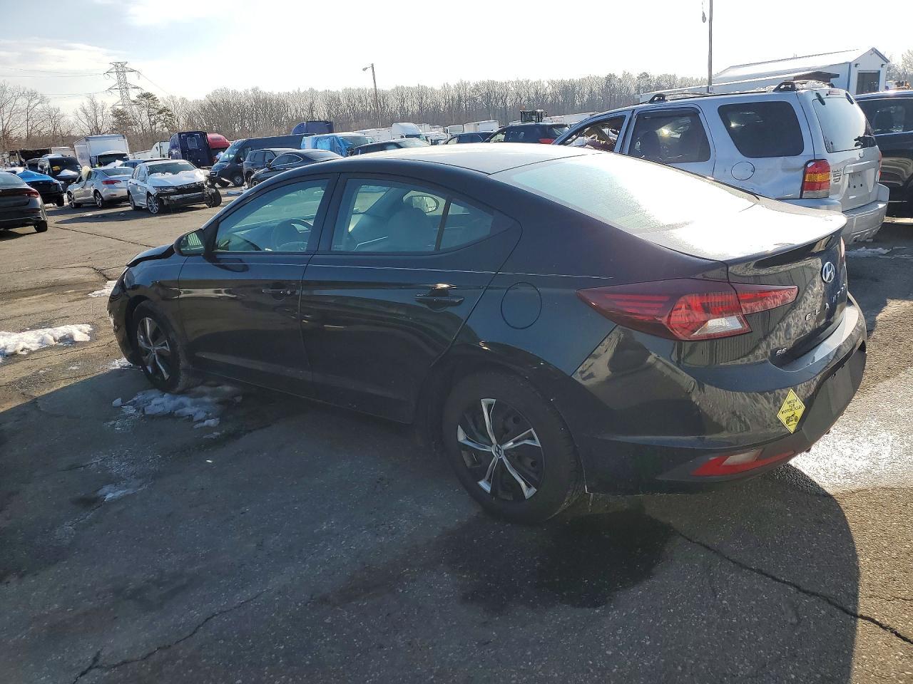 2020 Hyundai Elantra Se - Фото 2