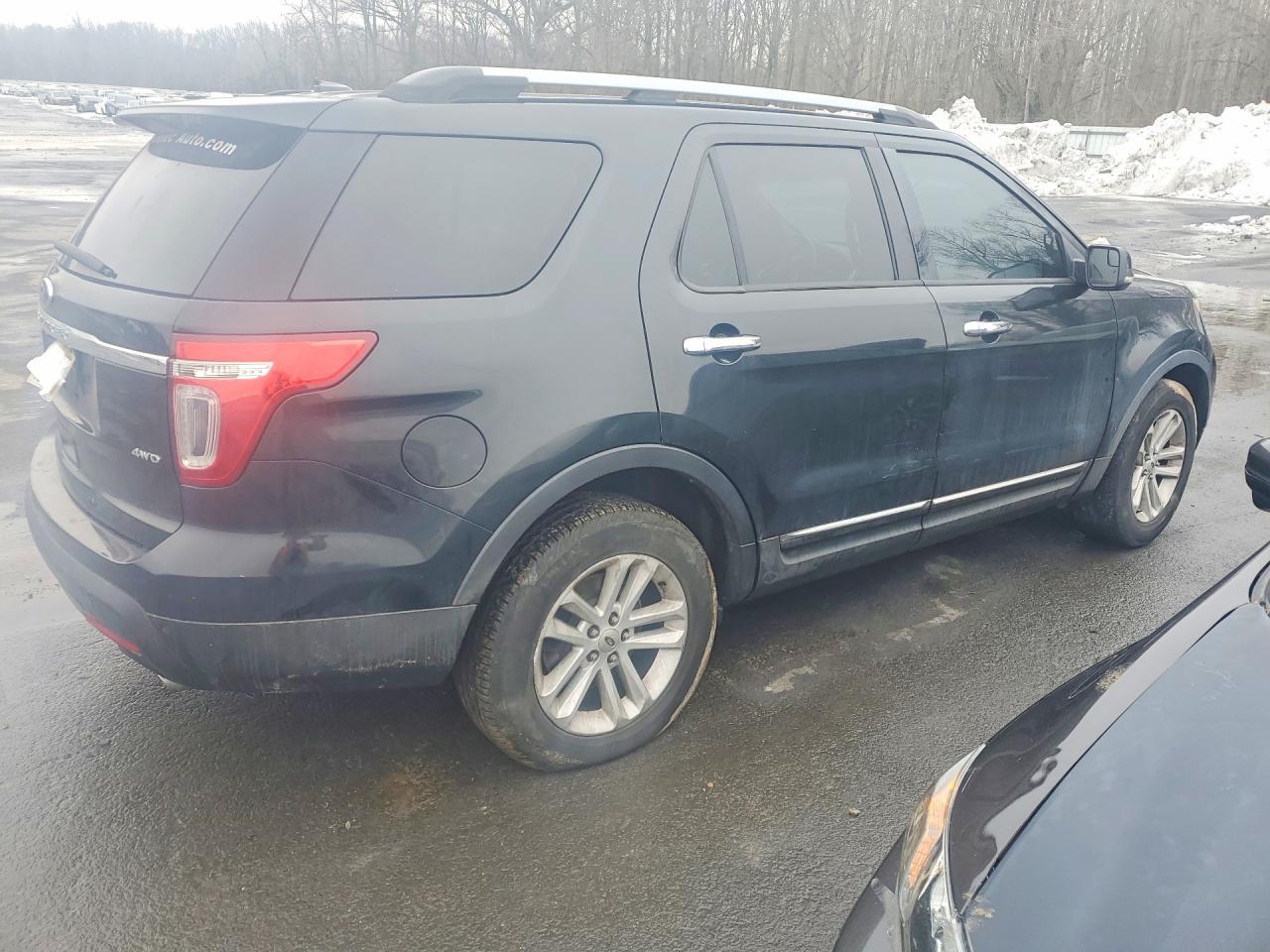 2013 Ford Explorer Xlt - Image 3