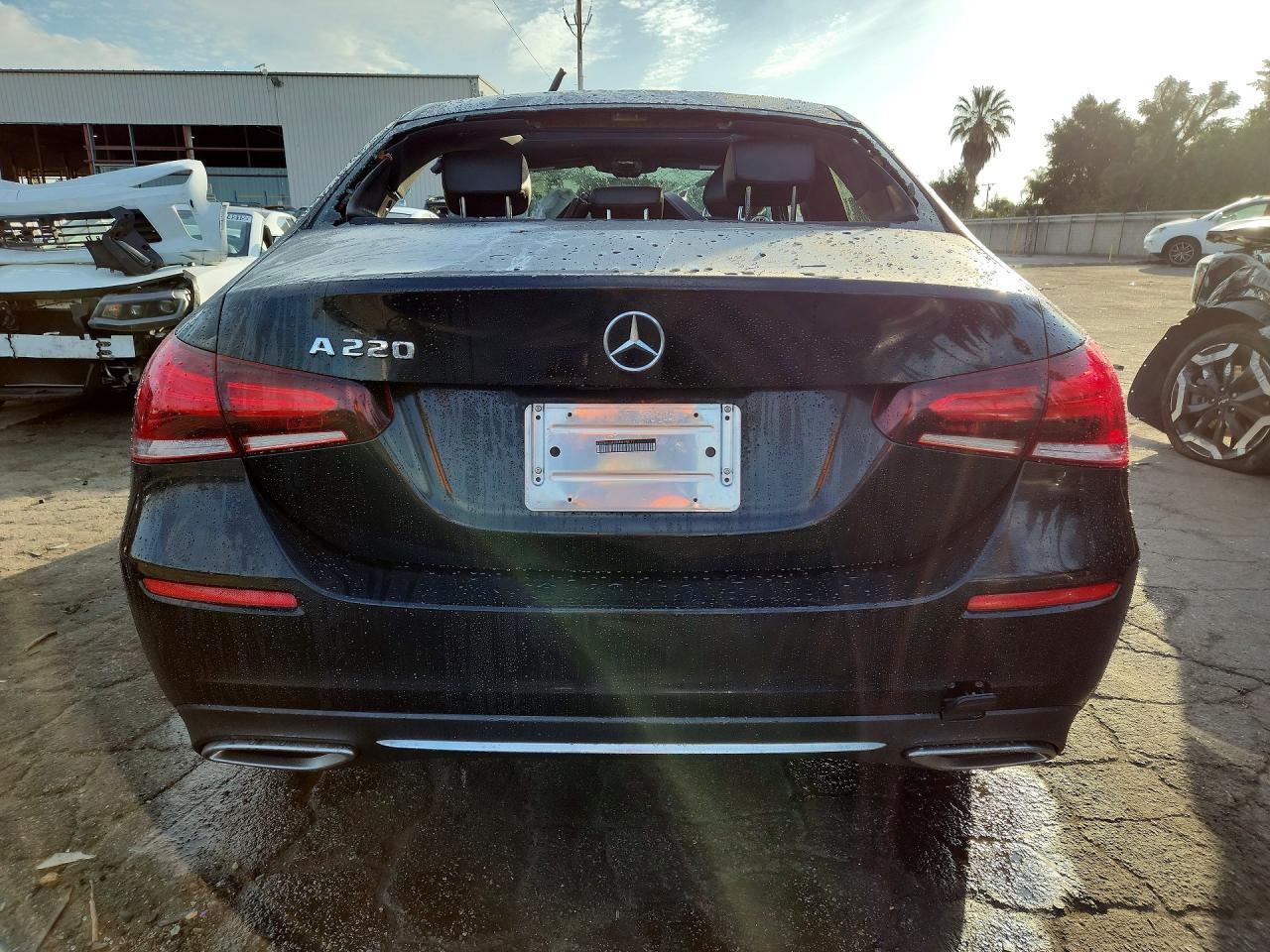 2021 Mercedes-Benz A 220 - Фото 6