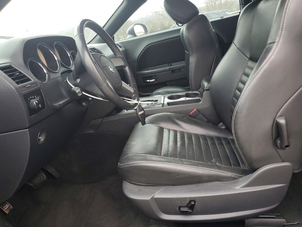 2010 Dodge Challenger Se - Image 7