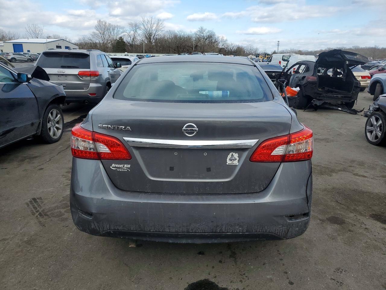 2015 Nissan Sentra S - Image 6
