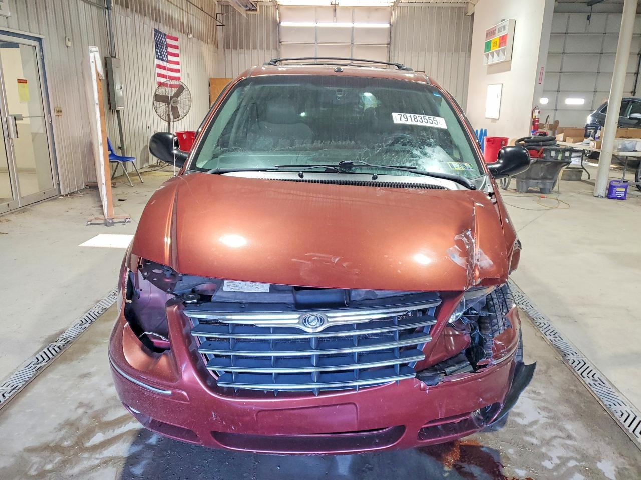 2007 Chrysler Town & Country Limited - Фото 5