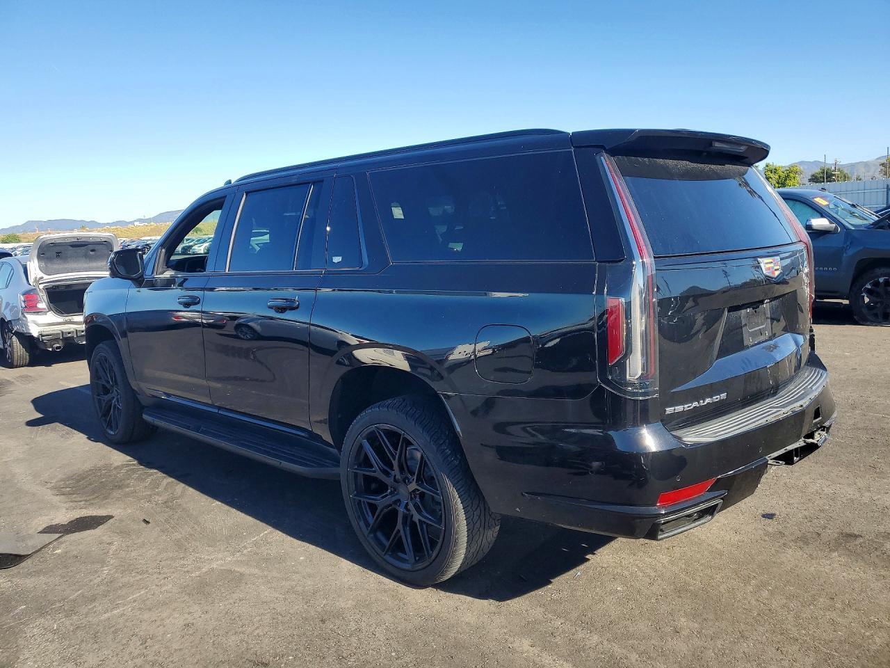 2021 Cadillac Escalade Esv Sport - Фото 2