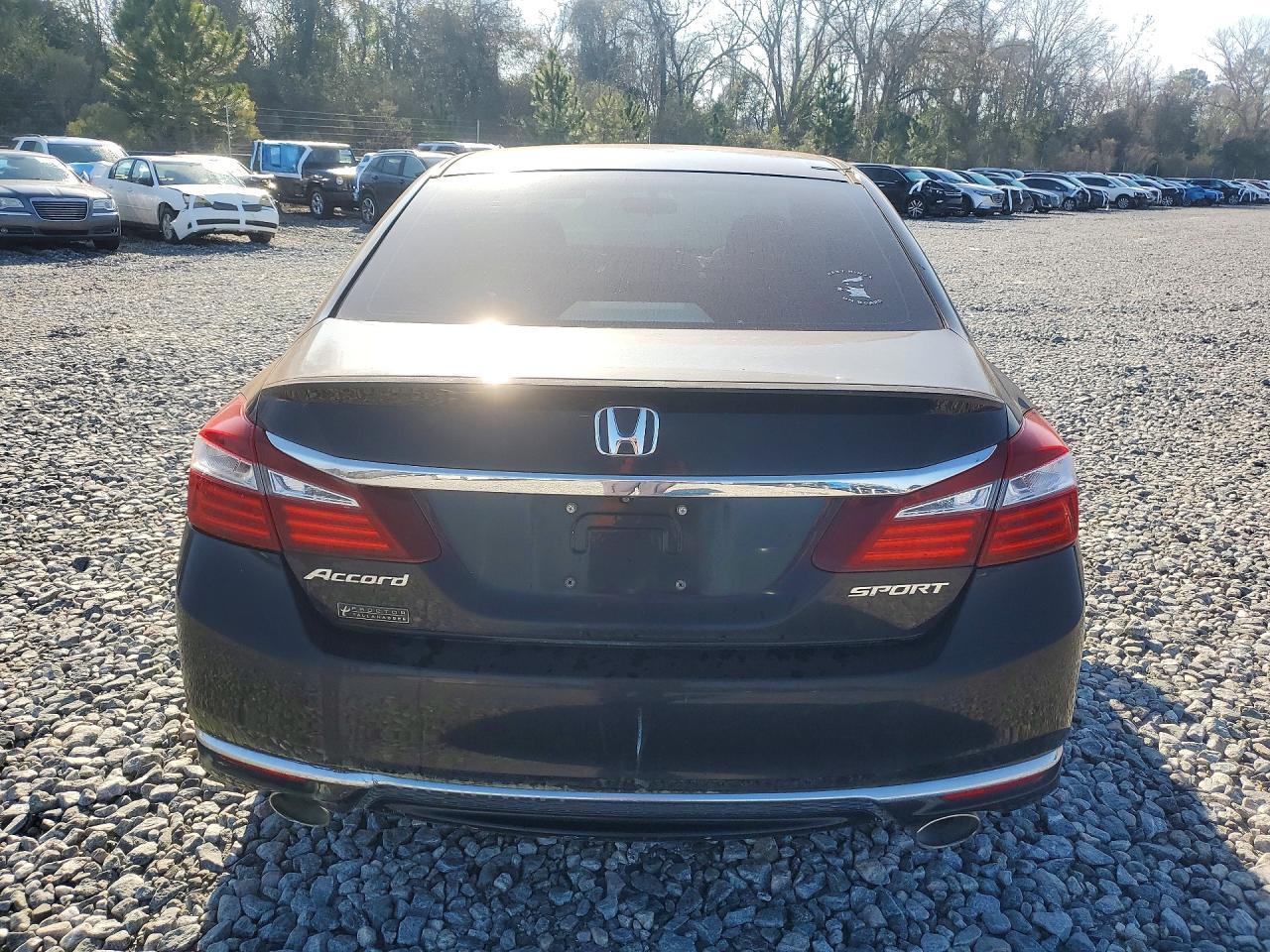 2016 Honda Accord Sport - Image 6