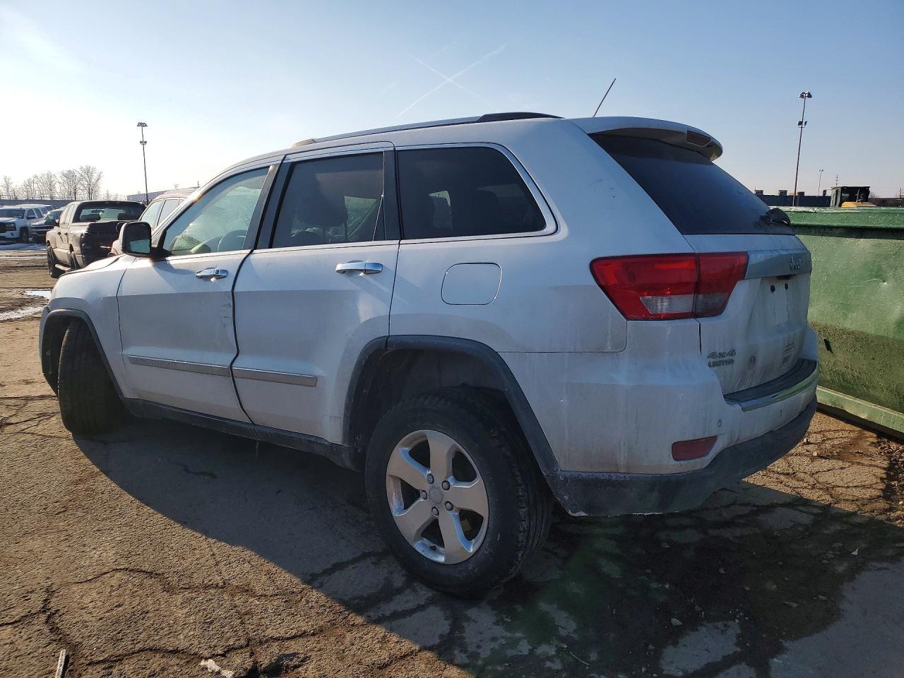 2013 Jeep Grand Cherokee Limited - Image 2