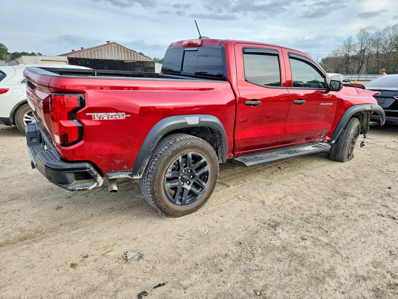 2025 Chevrolet Colorado Trail Boss - Image 3