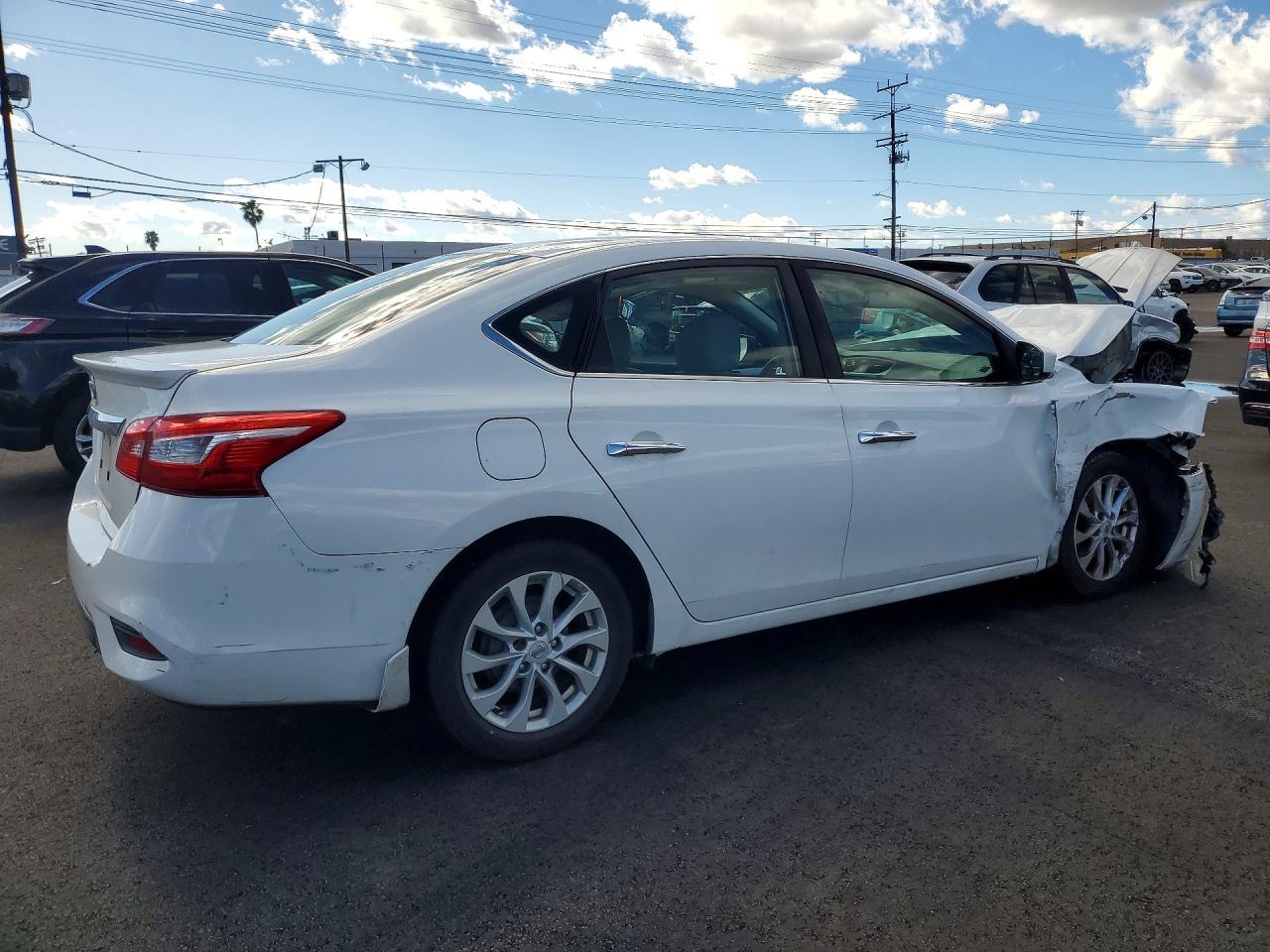 2017 Nissan Sentra S - Фото 3