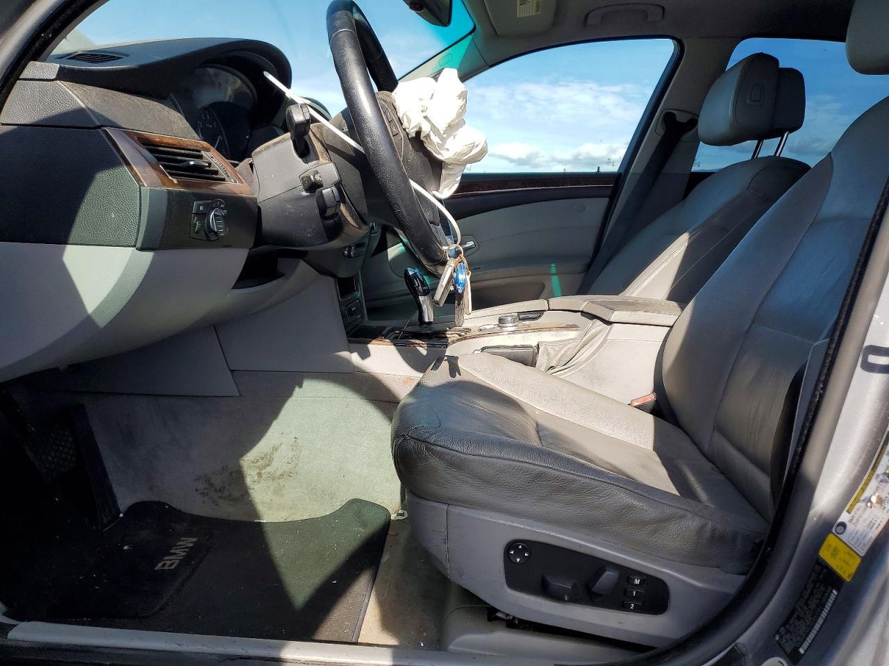 2009 BMW 528 I - Фото 7