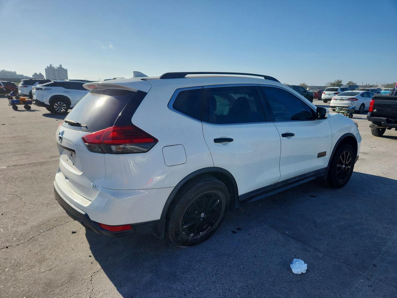 2017 Nissan Rogue S - Фото 3