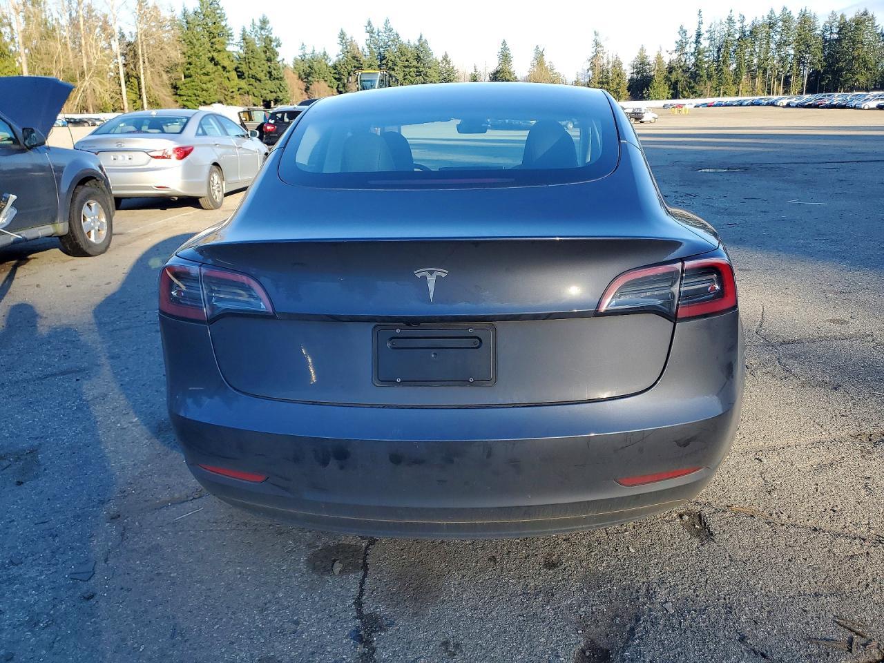 2023 Tesla Model 3 - Фото 6