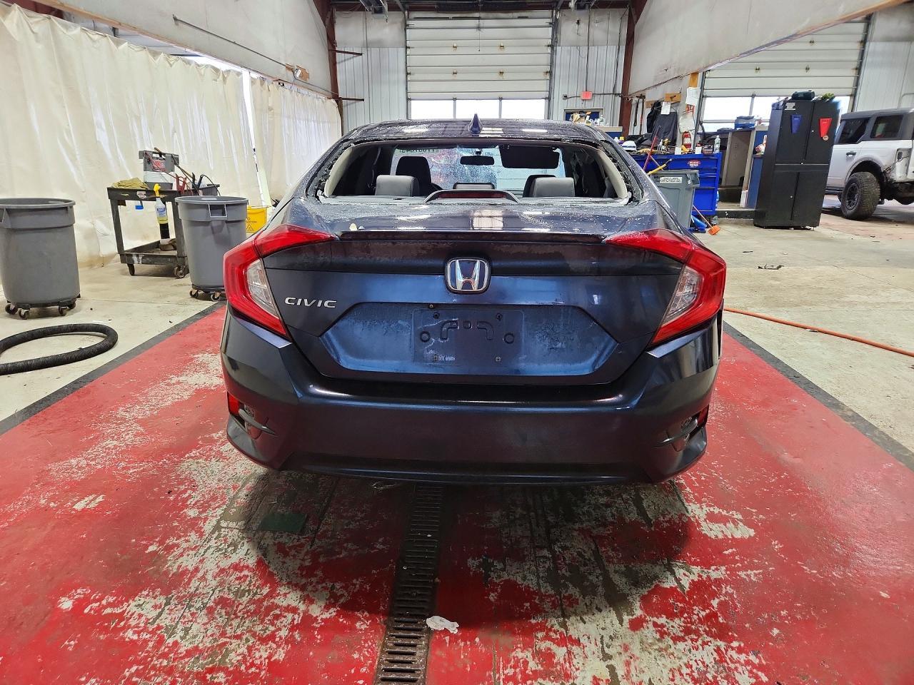 2017 Honda Civic Ex - Image 6