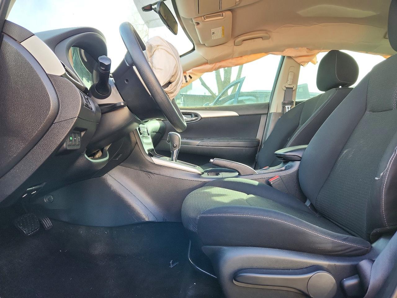 2016 Nissan Sentra S - Image 7