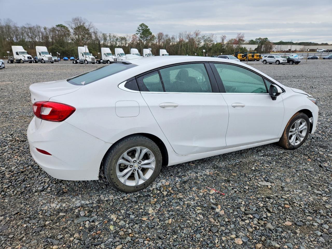2019 Chevrolet Cruze Lt - Фото 3
