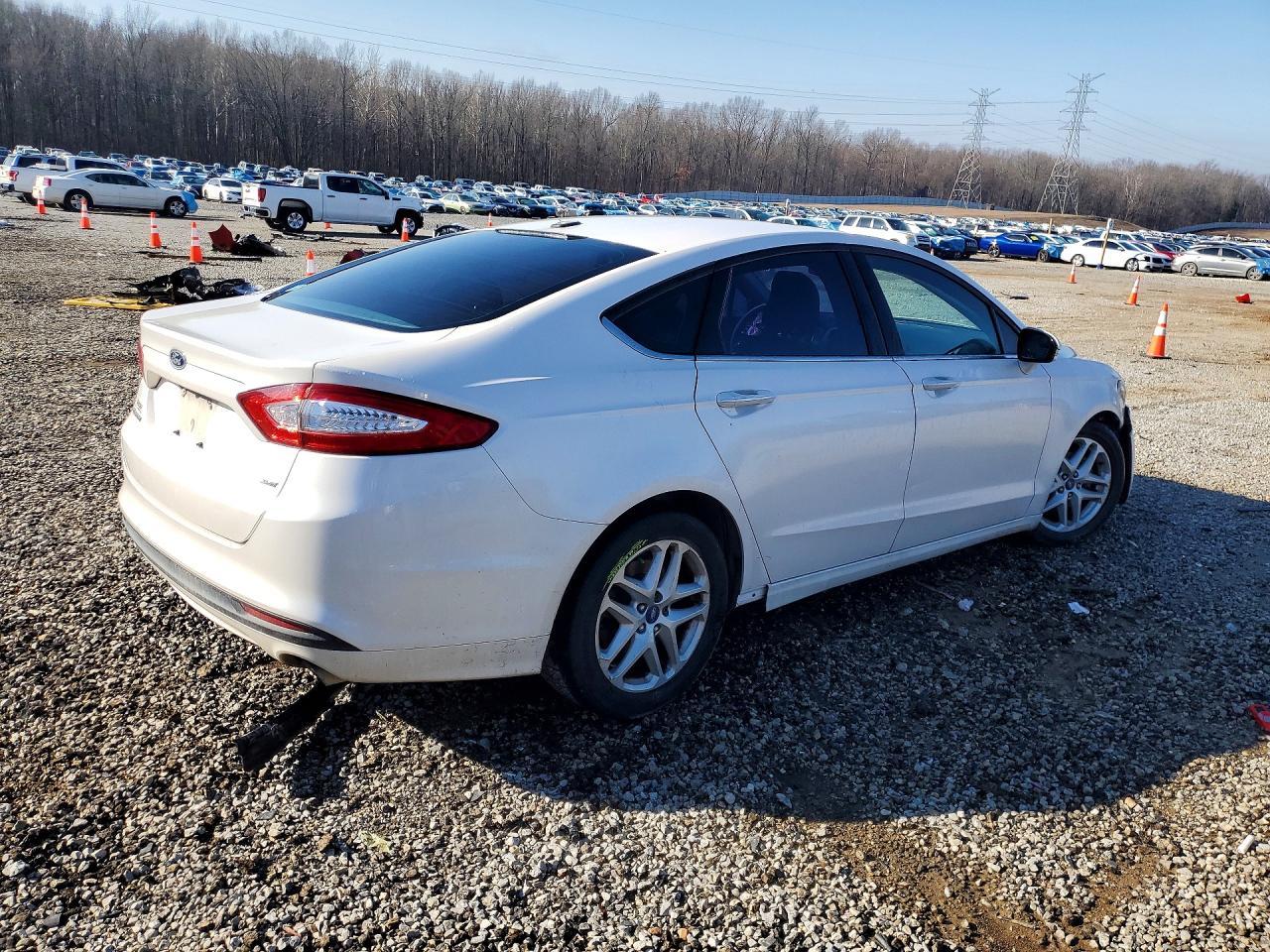 2013 Ford Fusion Se - Фото 3