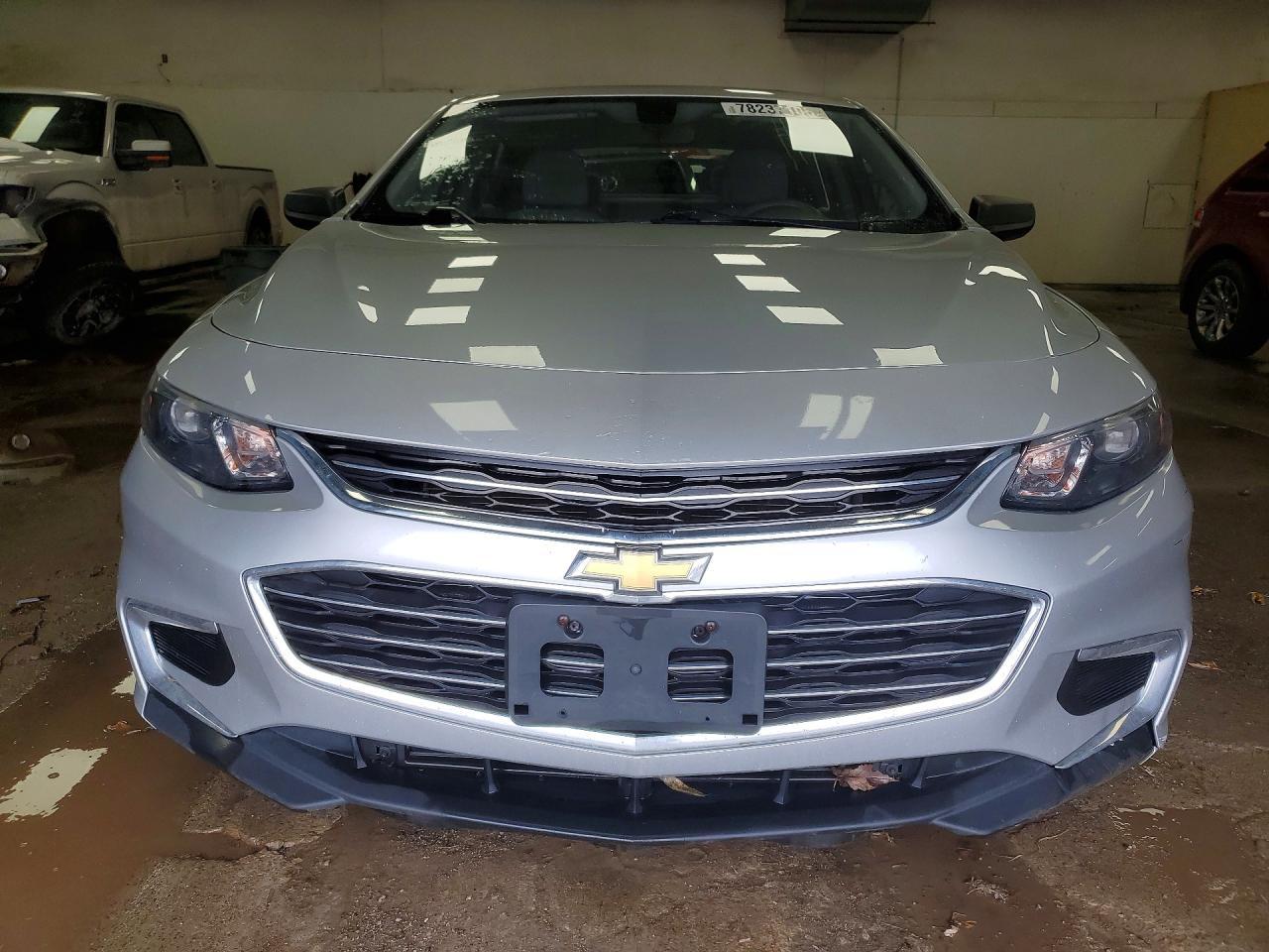 2018 Chevrolet Malibu Ls - Image 5