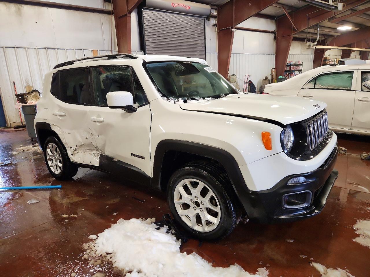 2018 Jeep Renegade Latitude - Image 4
