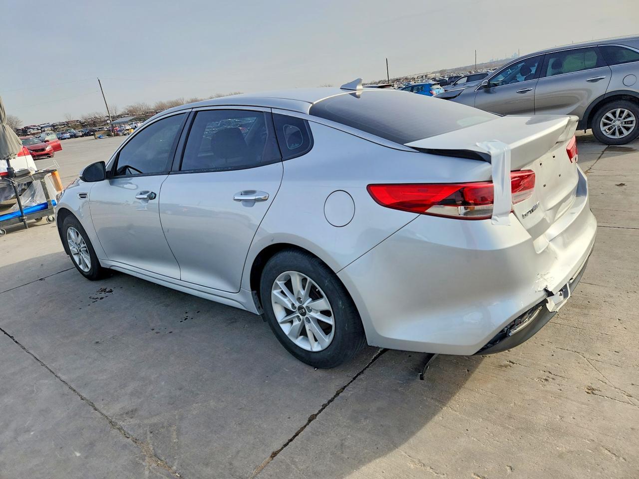 2016 Kia Optima Lx - Фото 2