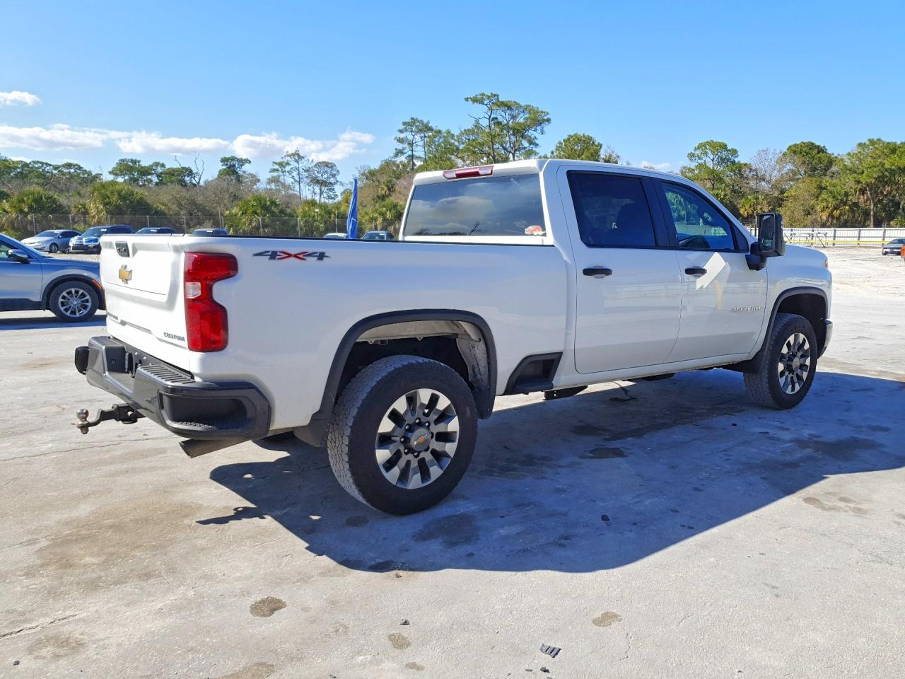 2025 Chevrolet Silverado K2500 Custom - Image 3