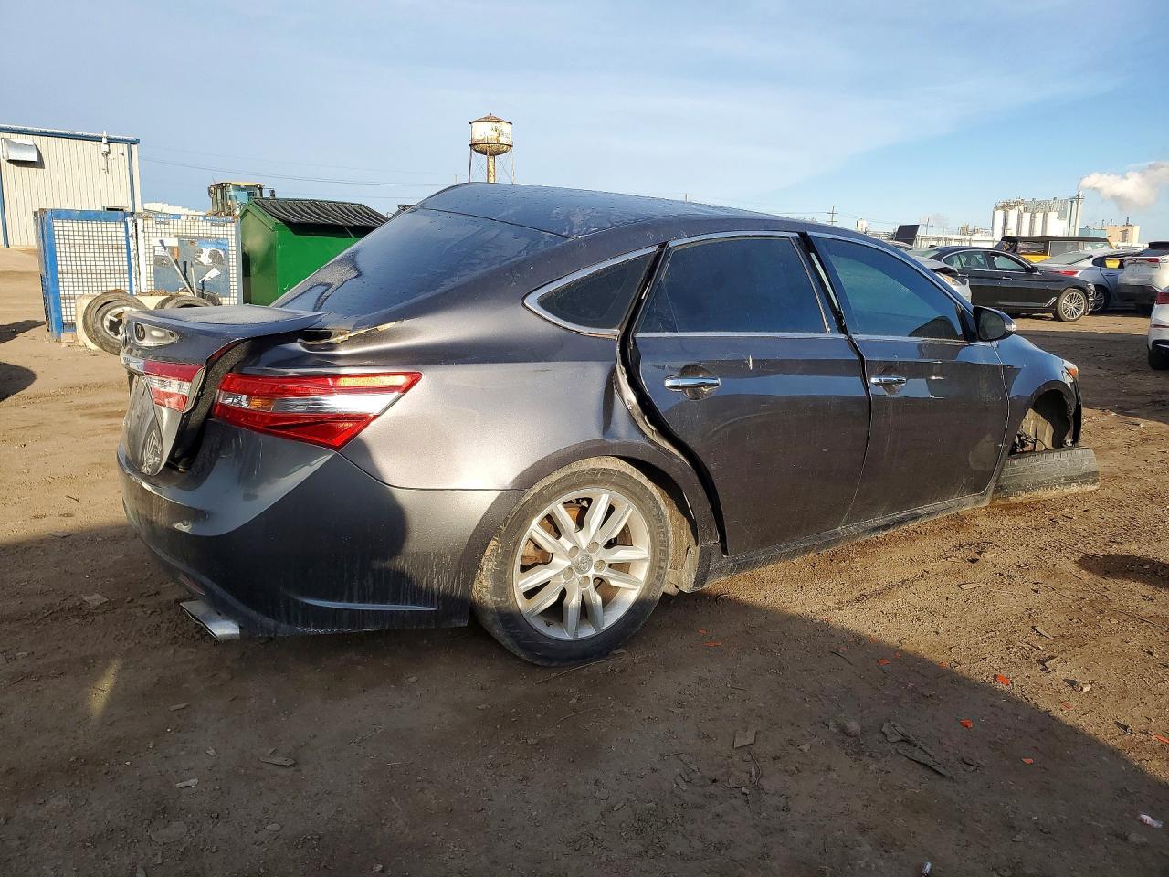 2013 Toyota Avalon Xle - Image 3