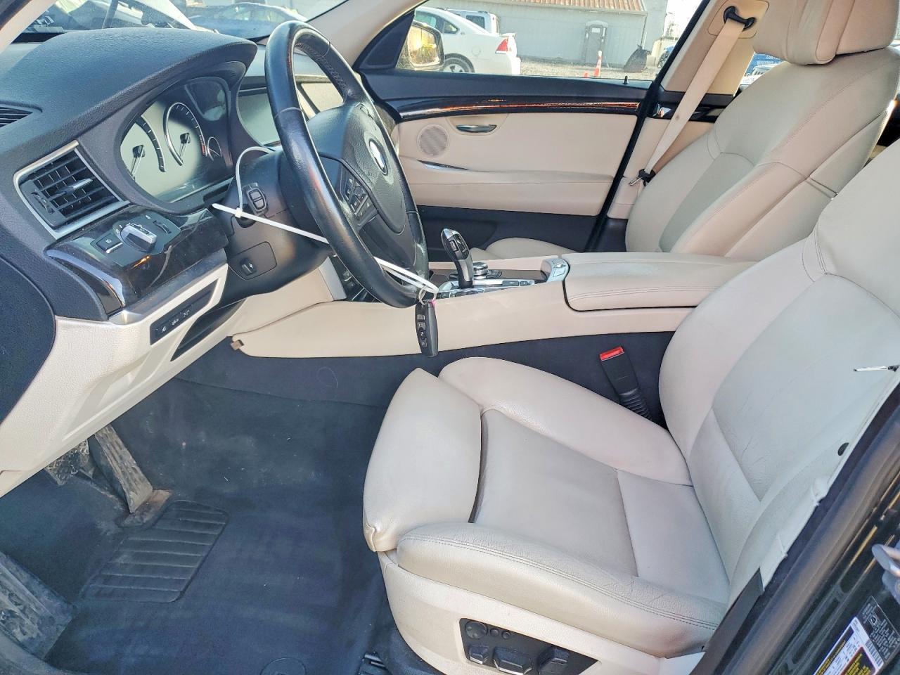 2011 BMW 535 Xigt - Image 7