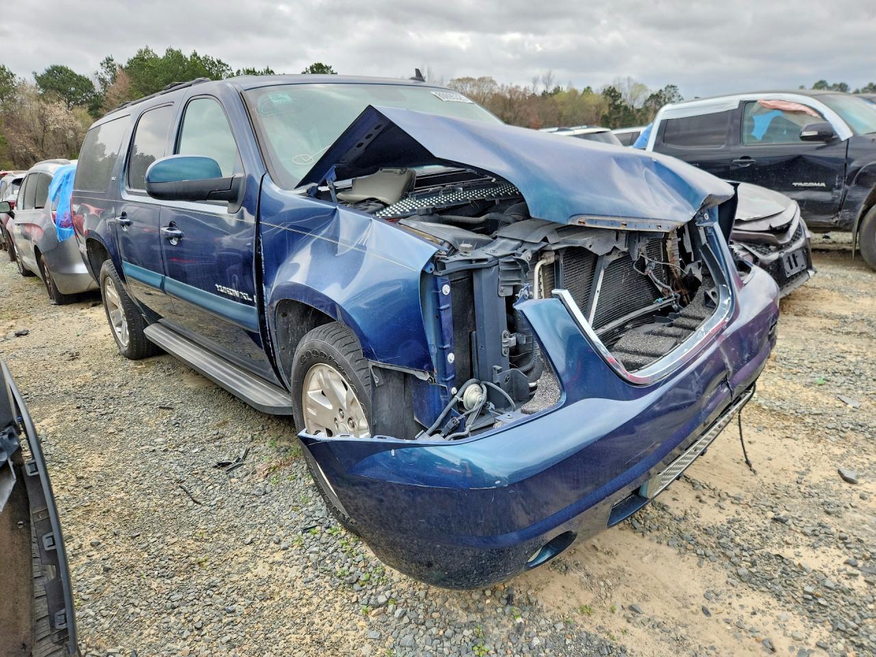 2007 GMC Yukon Xl C - Image 4