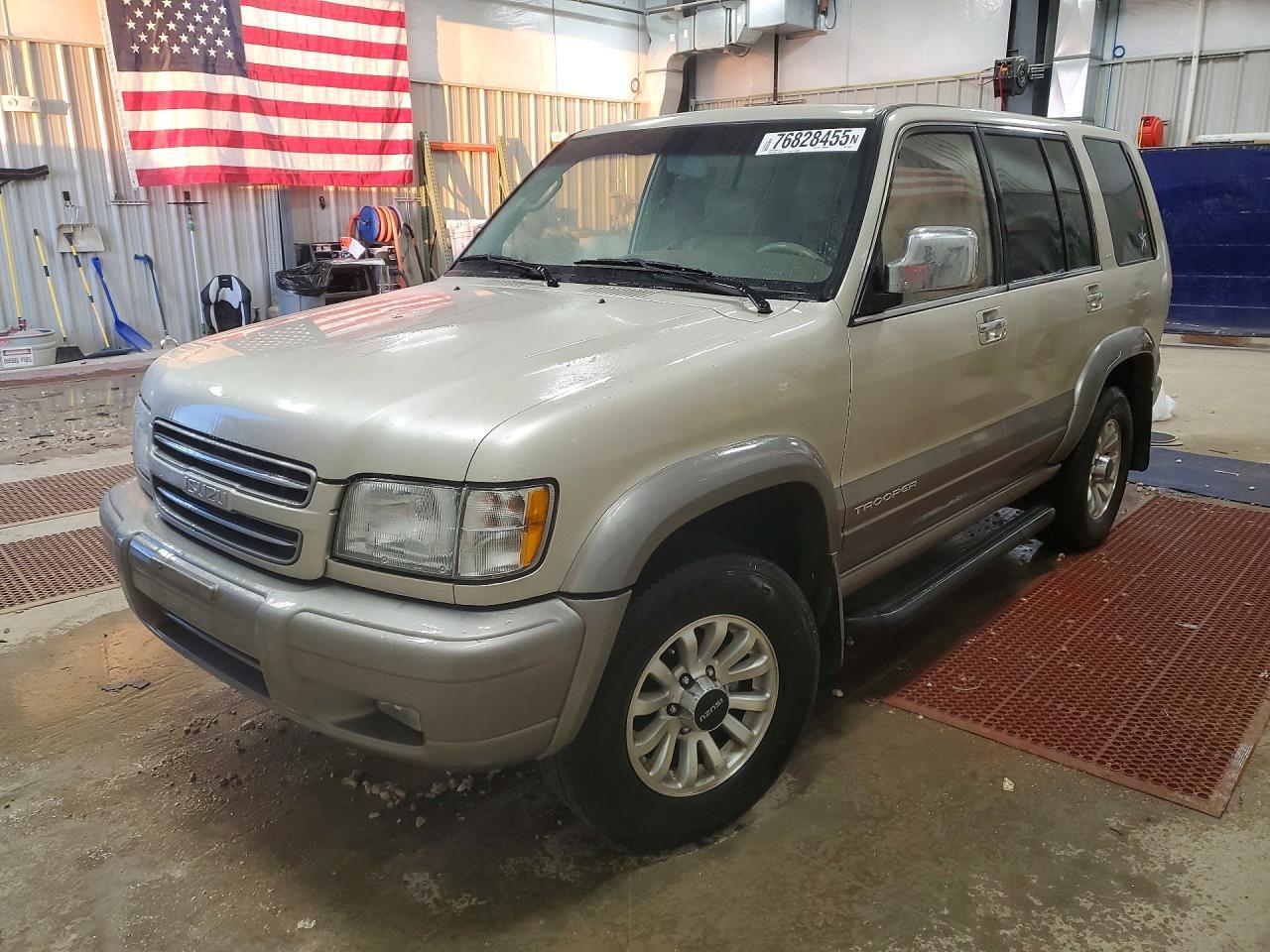 2001 Isuzu Trooper S