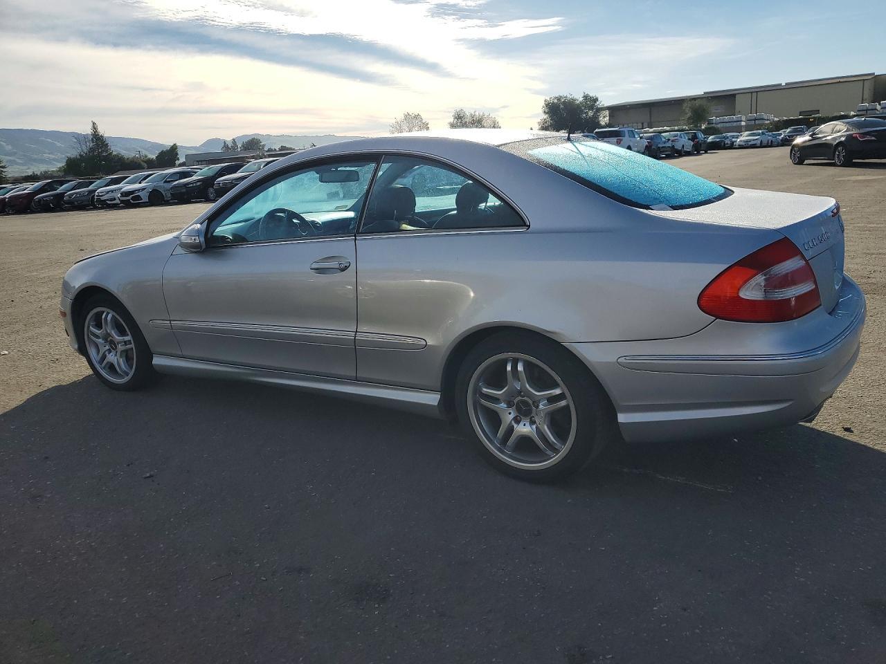2004 Mercedes-Benz Clk 500 - Image 2