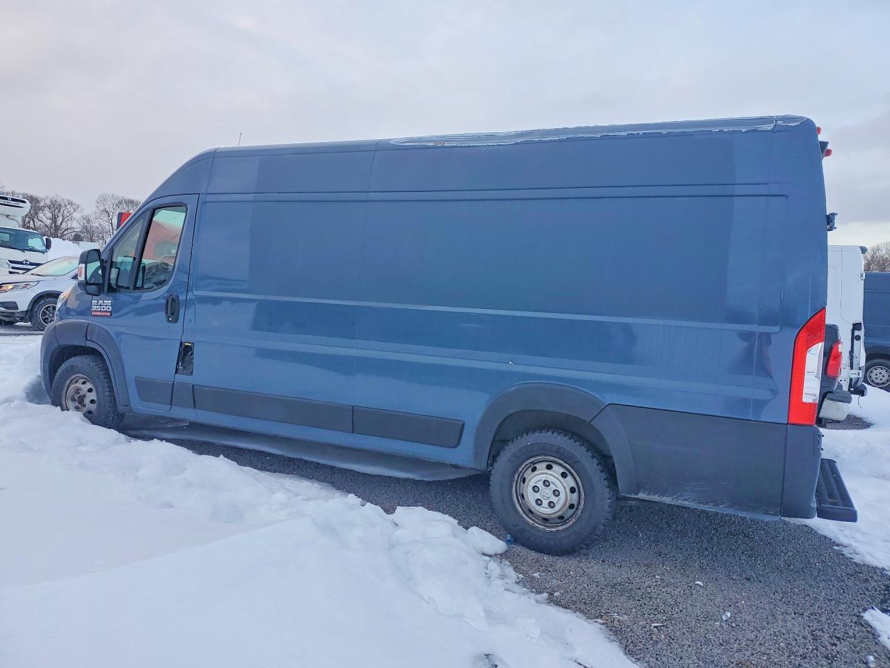 2020 Ram Promaster 3500 Cargo ** Clean Title * Prior Fleet ** - Фото 2