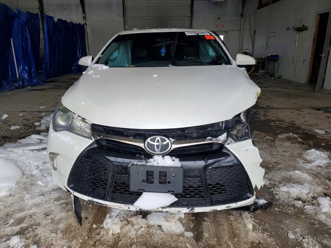 2016 Toyota Camry Le - Image 5