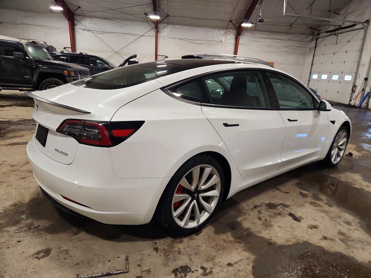 2021 Tesla Model 3 - Image 3