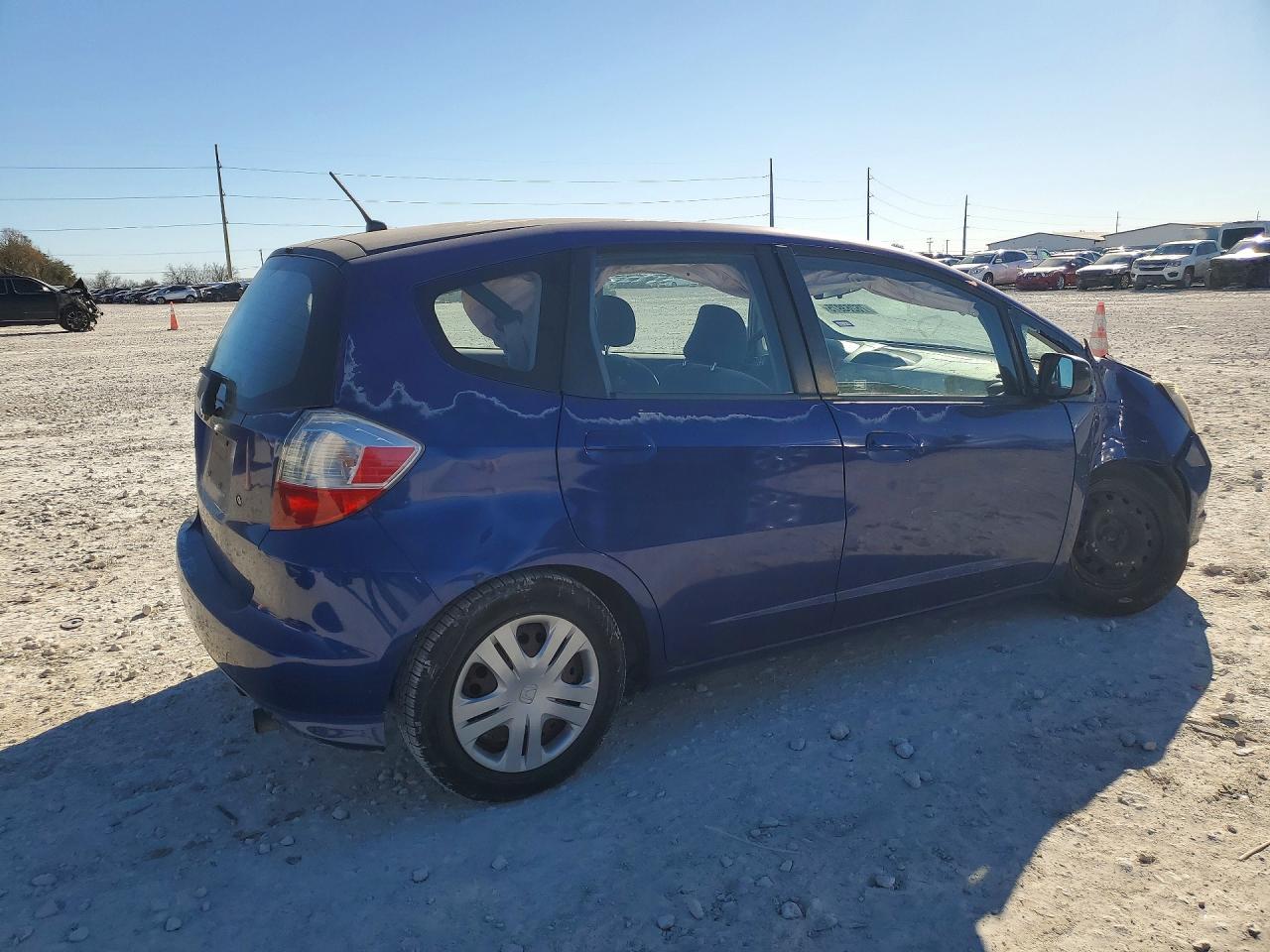 2010 Honda Fit - Image 3