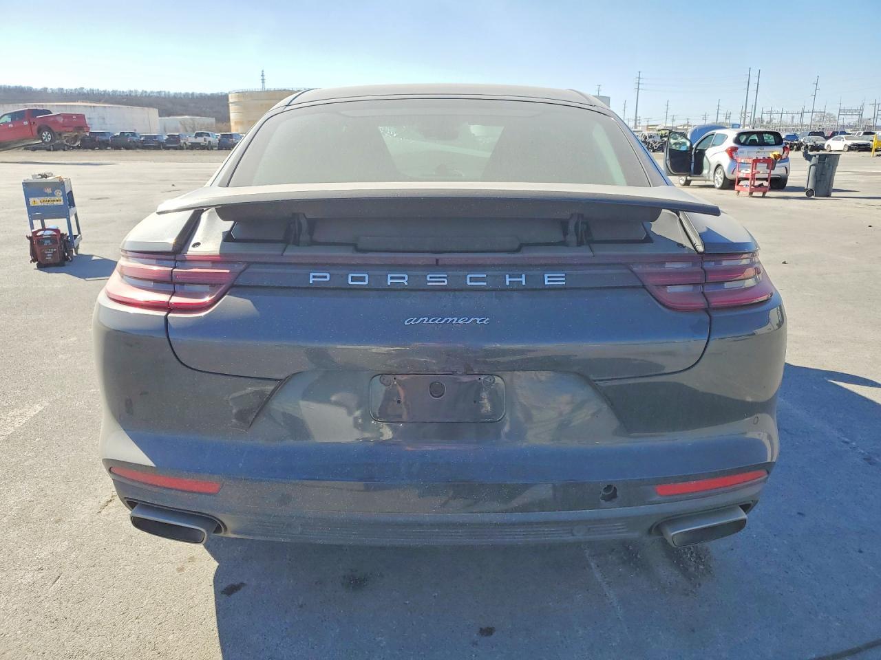 2017 Porsche Panamera - Image 6
